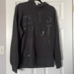 Dark Black Men’s Long-Sleeve Graphic Hooded Sweatshirt